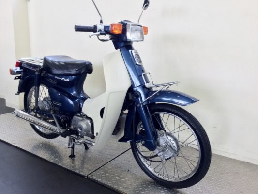 スーパーカブ５０カスタムが入荷しました オートプラザ 神戸市西区 明石市にあるバイクショップ Hondawing ホンダウィング 店