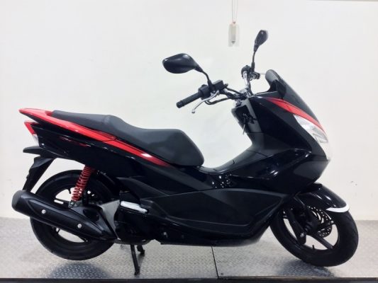 Pcx スペシャルエディション 入荷しました オートプラザ 神戸市西区 明石市にあるバイクショップ Hondawing ホンダウィング 店